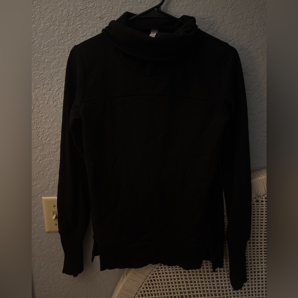 Alo Pullover - image 2